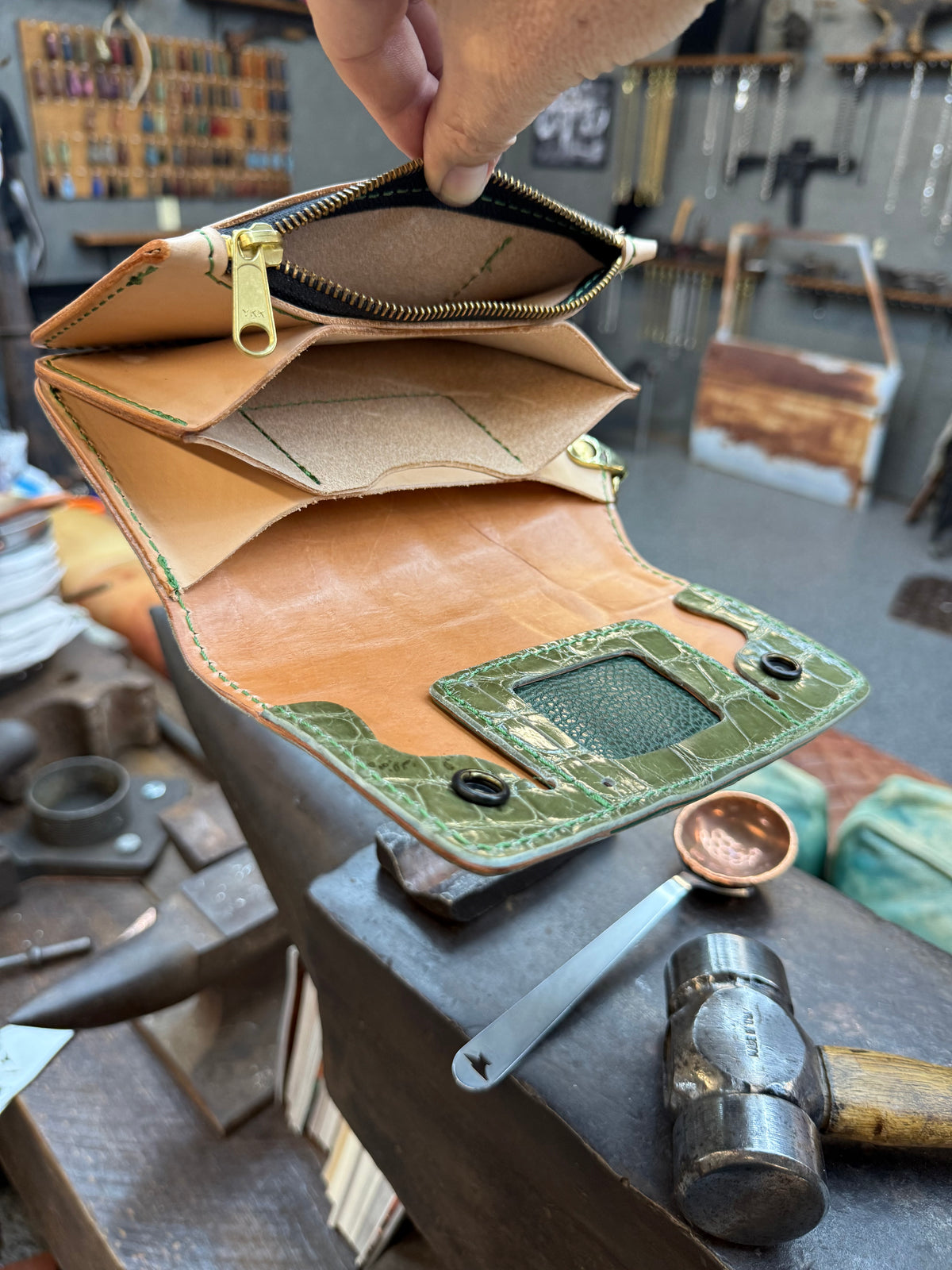 Anvil 5G Accordion Wallet - Army Green Alligator