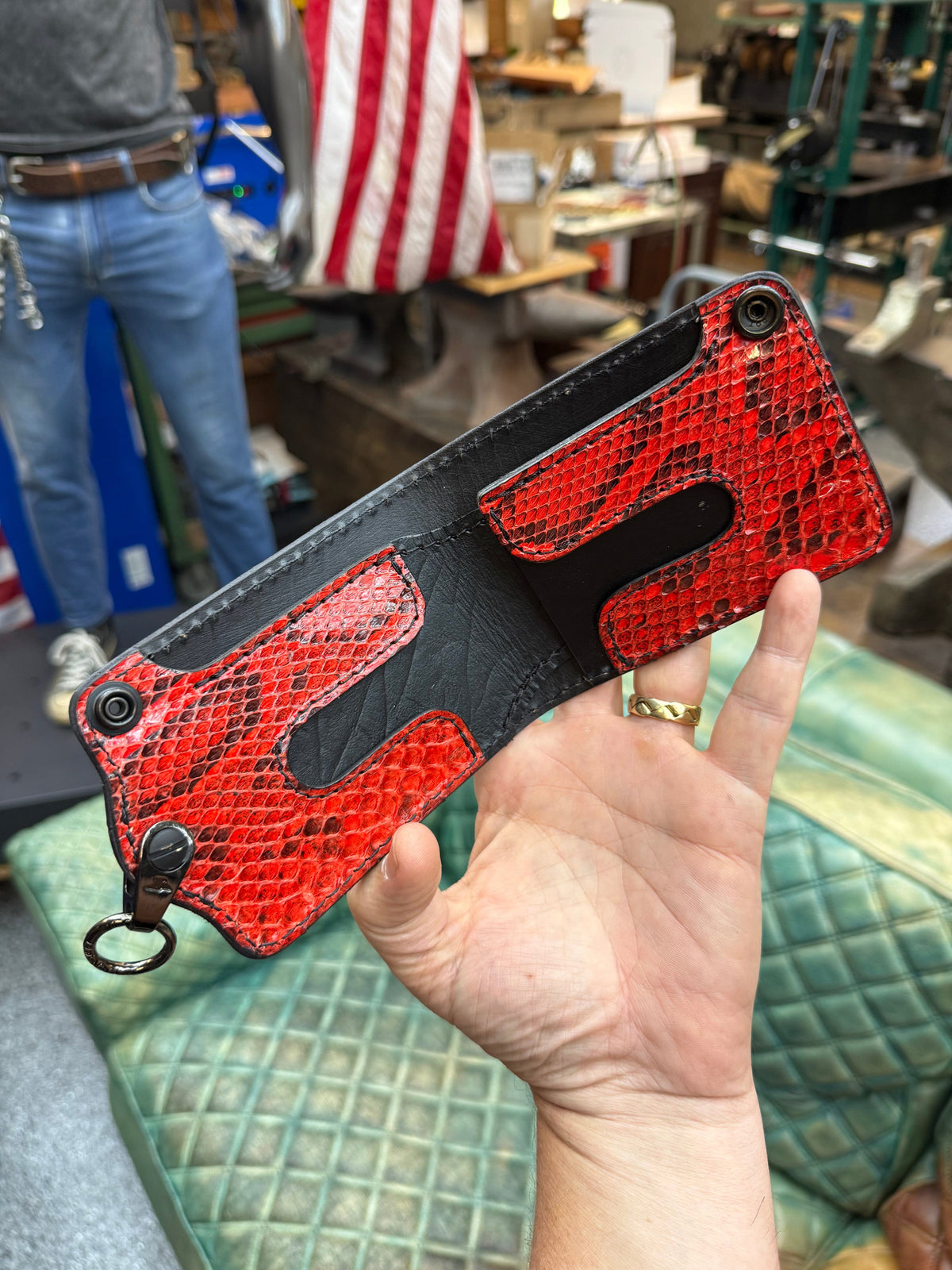 5G Bifold Chain Wallet - BloodRed Lizard - Anvil Customs