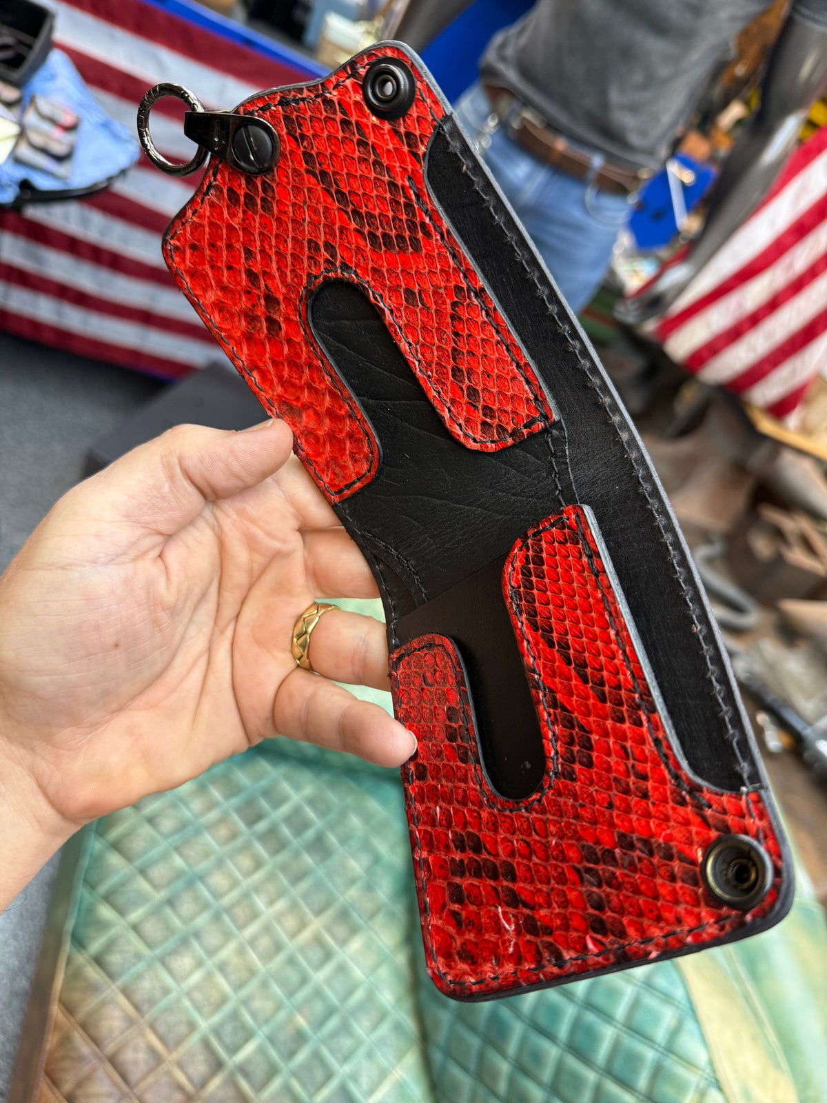 5G Bifold Chain Wallet - BloodRed Lizard - Anvil Customs