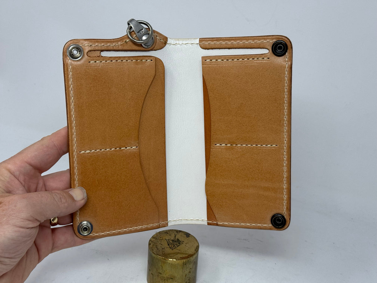 5G Long Biker Chain Wallet - White/Red Alligator Cloaca - Anvil Customs