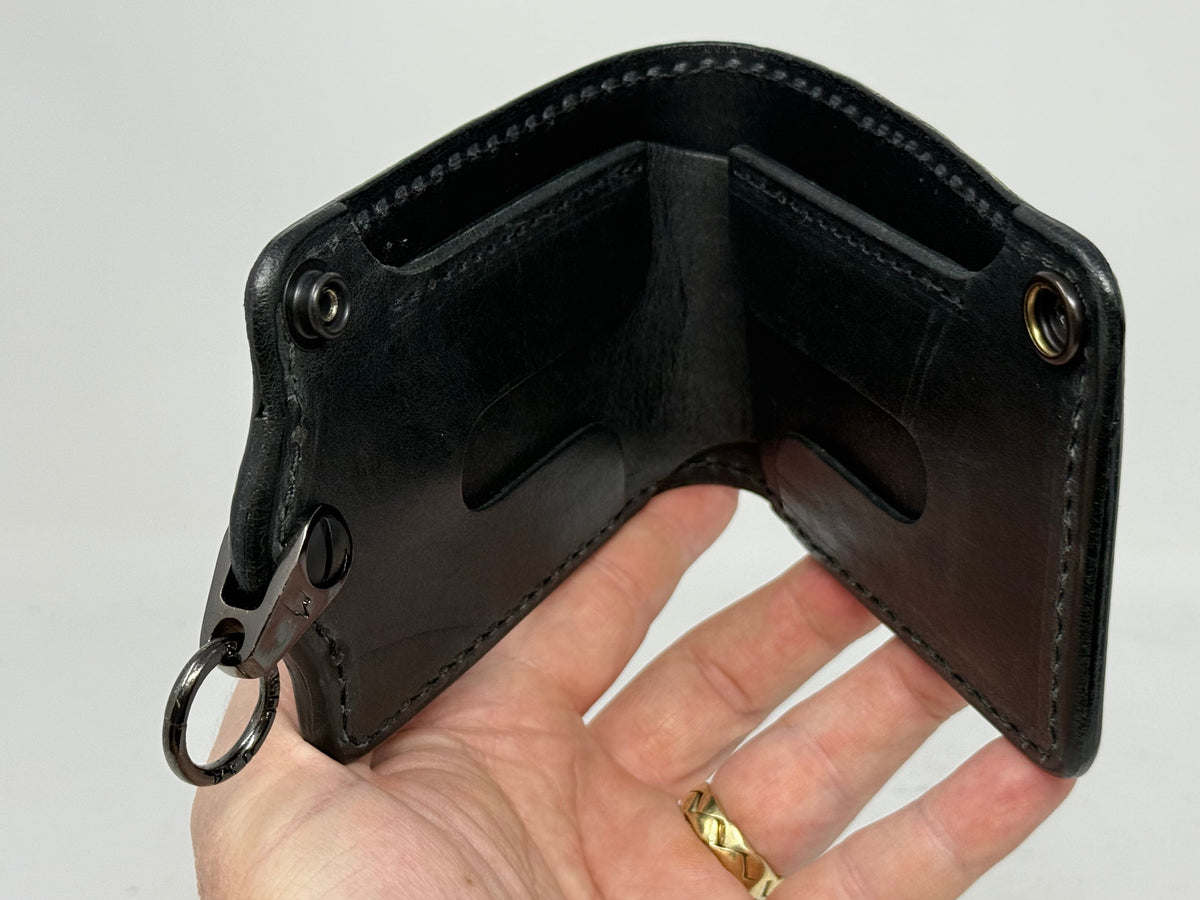 Anvil 5G Bifold Leather Chain Wallet - Gold Stingray - Anvil Customs