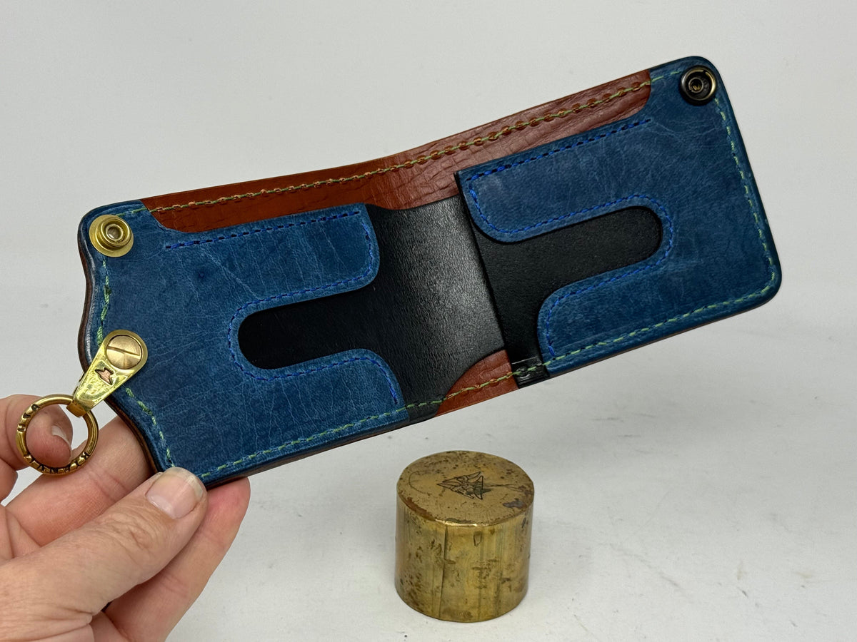 Anvil 5G Bifold Leather Chain Wallet - Metallic Emerald Stingray - Anvil Customs