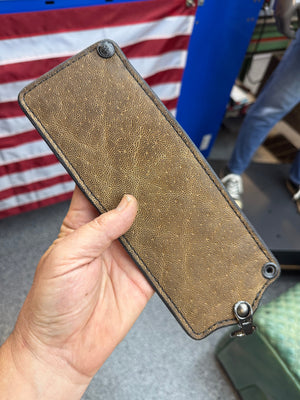 ANVIL 5G Bifold Leather Chain Wallet - Tan Elephant - Anvil Customs