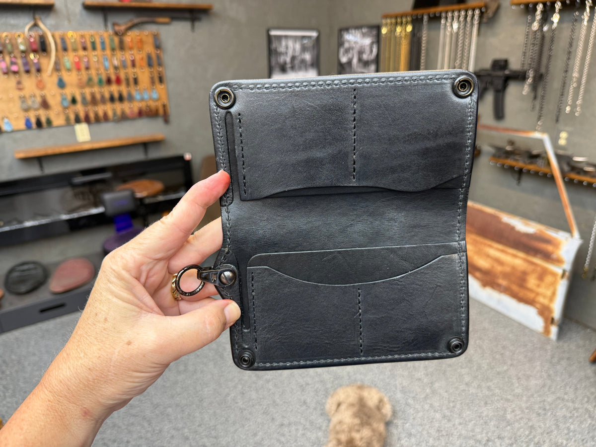 Anvil 5G Long Biker Wallet - Chocolate Hippo