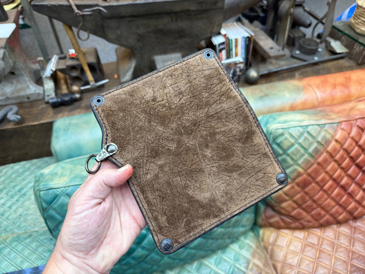 Anvil 5G Long Biker Wallet - Chocolate Hippo