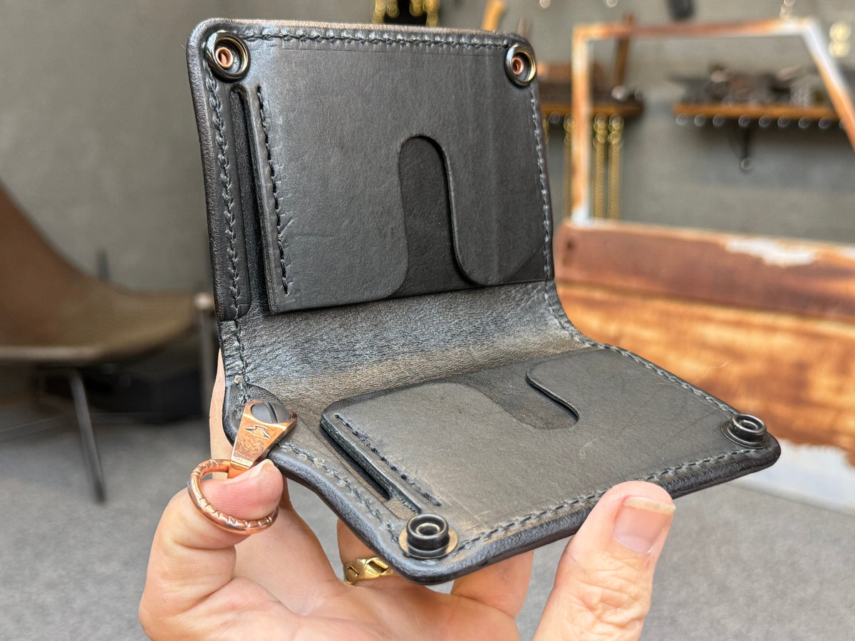 Anvil 5G Mini Long Chain Wallet - Tan Hippo