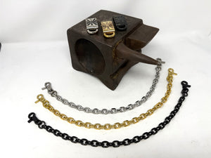 RTAnvil - ‘Filed’ Oval Link Wallet Chain - Anvil Customs