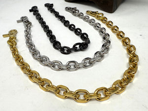 RTAnvil - ‘Filed’ Oval Link Wallet Chain - Anvil Customs