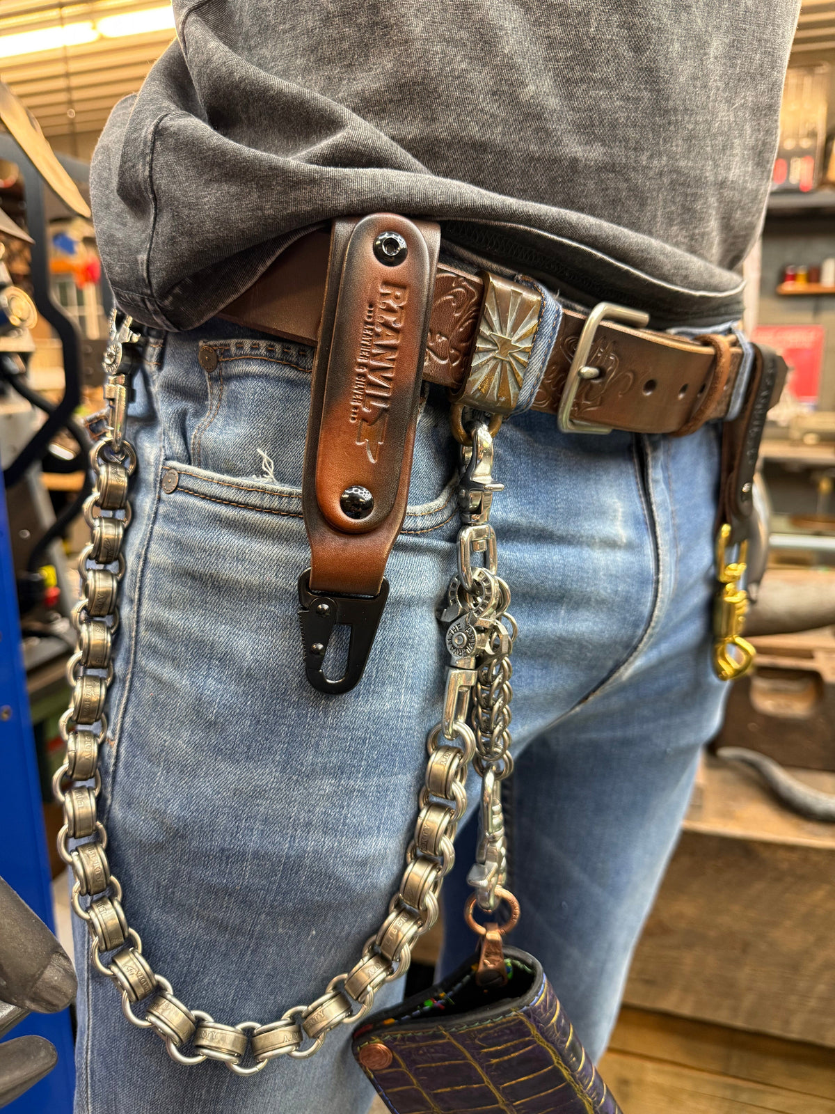 RTAnvil Leather Key Fob / Belt Hanger - Anvil Customs
