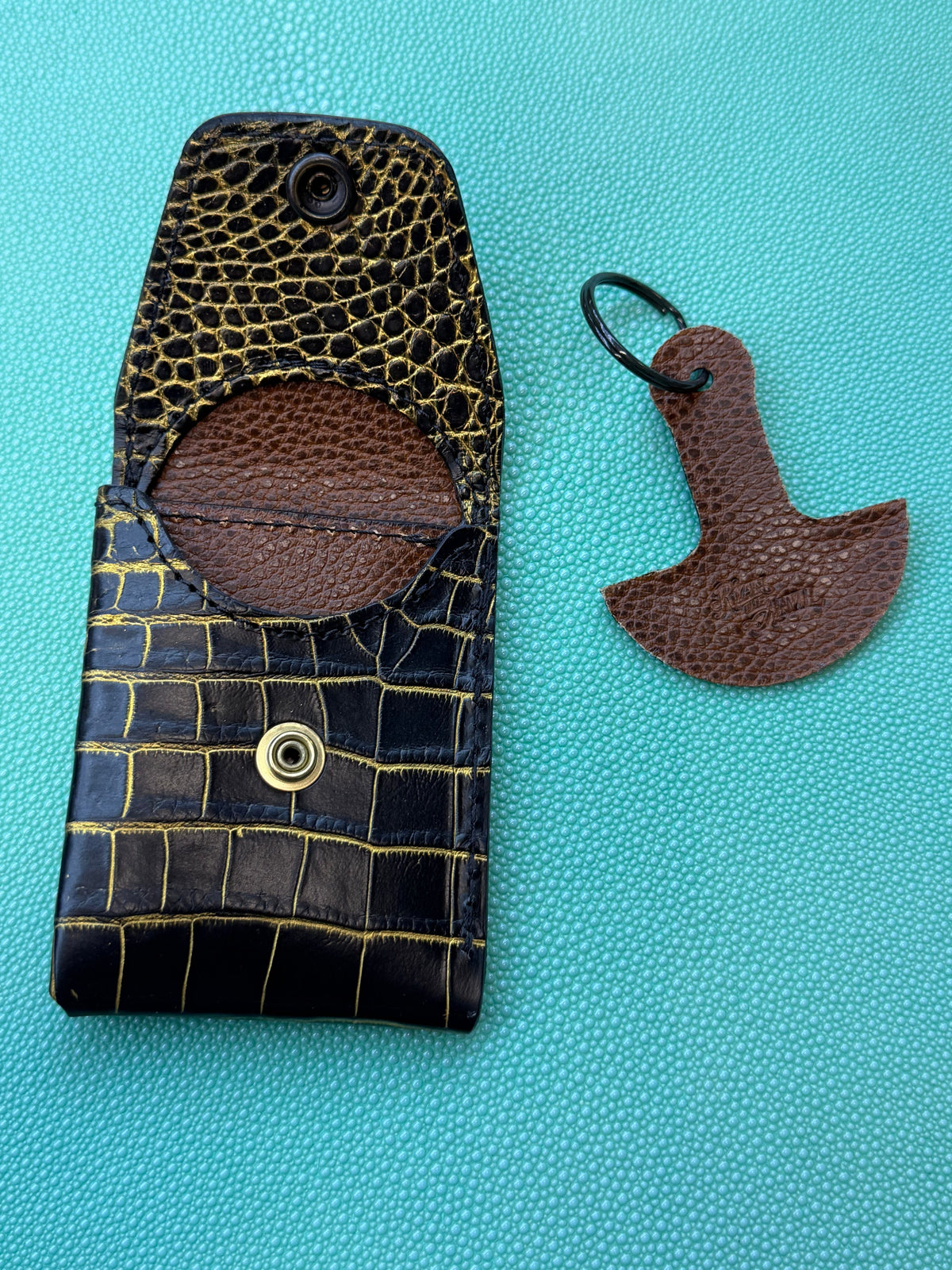Sarasota Wallet - Black/Gold Alligator - Anvil Customs