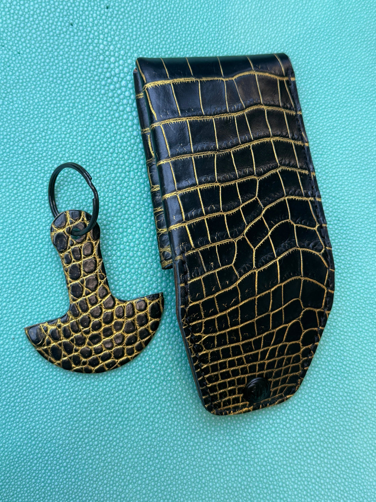Sarasota Wallet - Black/Gold Alligator - Anvil Customs