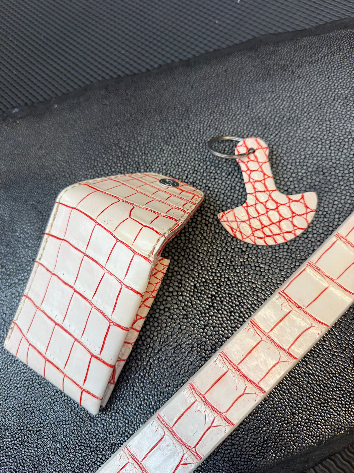 Sarasota Wallet - White/Red Alligator