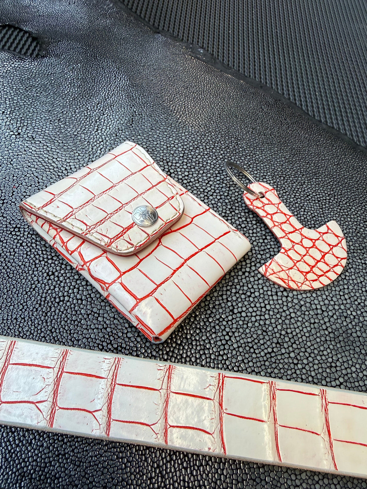 Sarasota Wallet - White/Red Alligator