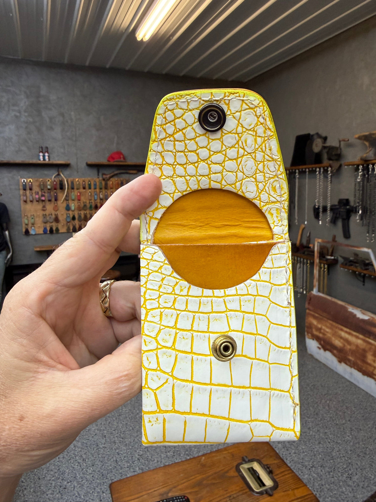 Sarasota Wallet - White/Yellow Alligator - Anvil Customs