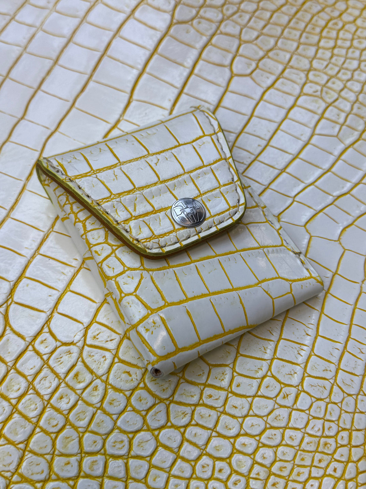 Sarasota Wallet - White/Yellow Alligator - Anvil Customs